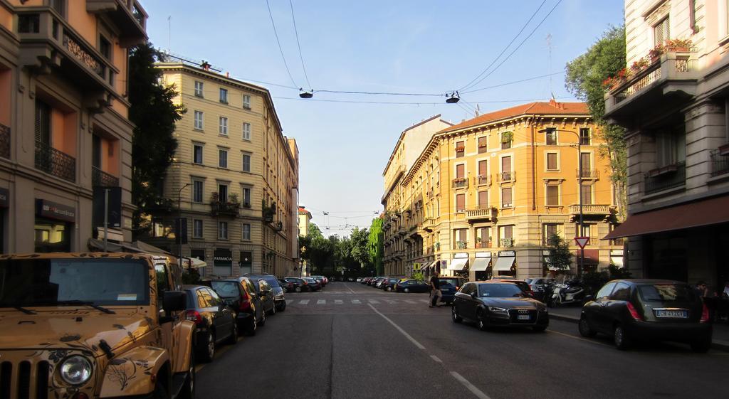 Fil Rouge Lägenhet Milano Rum bild